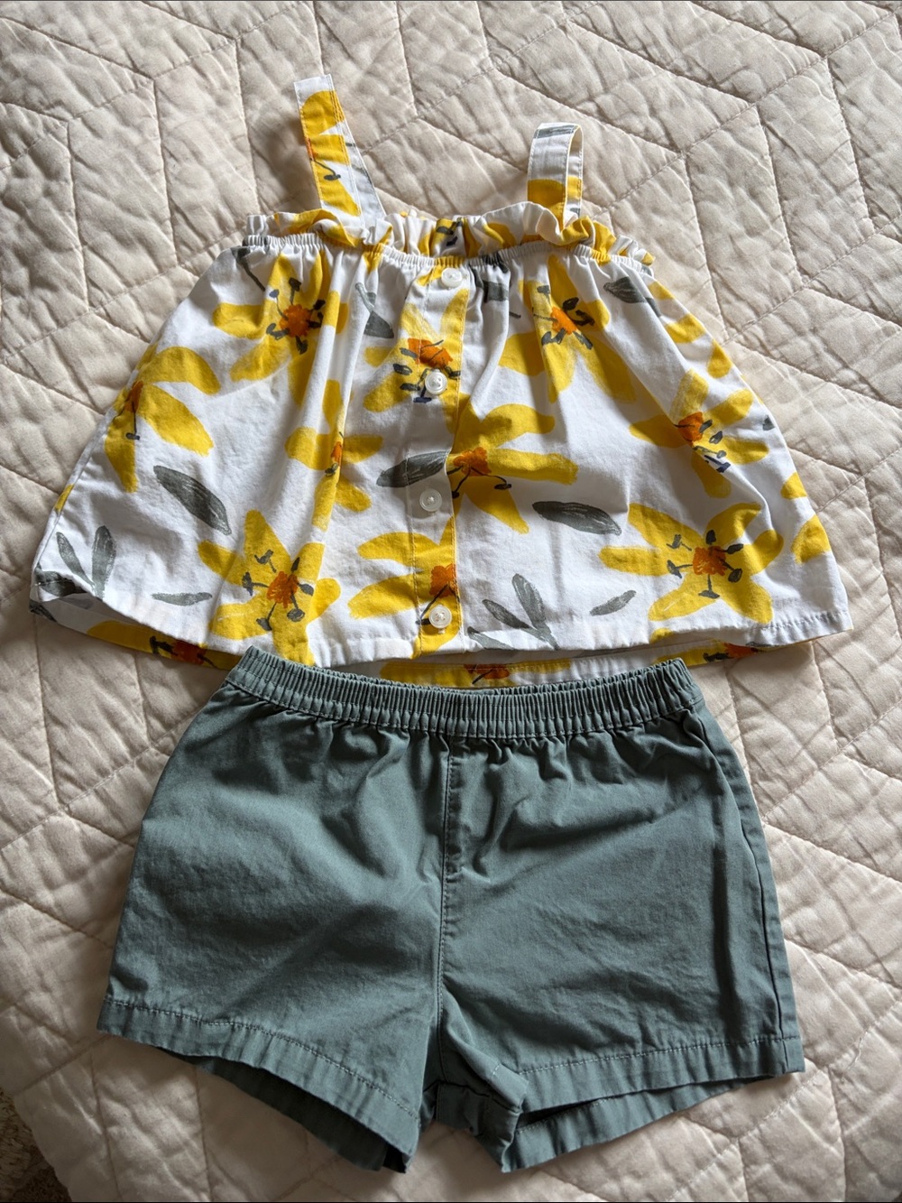Carters top/short set